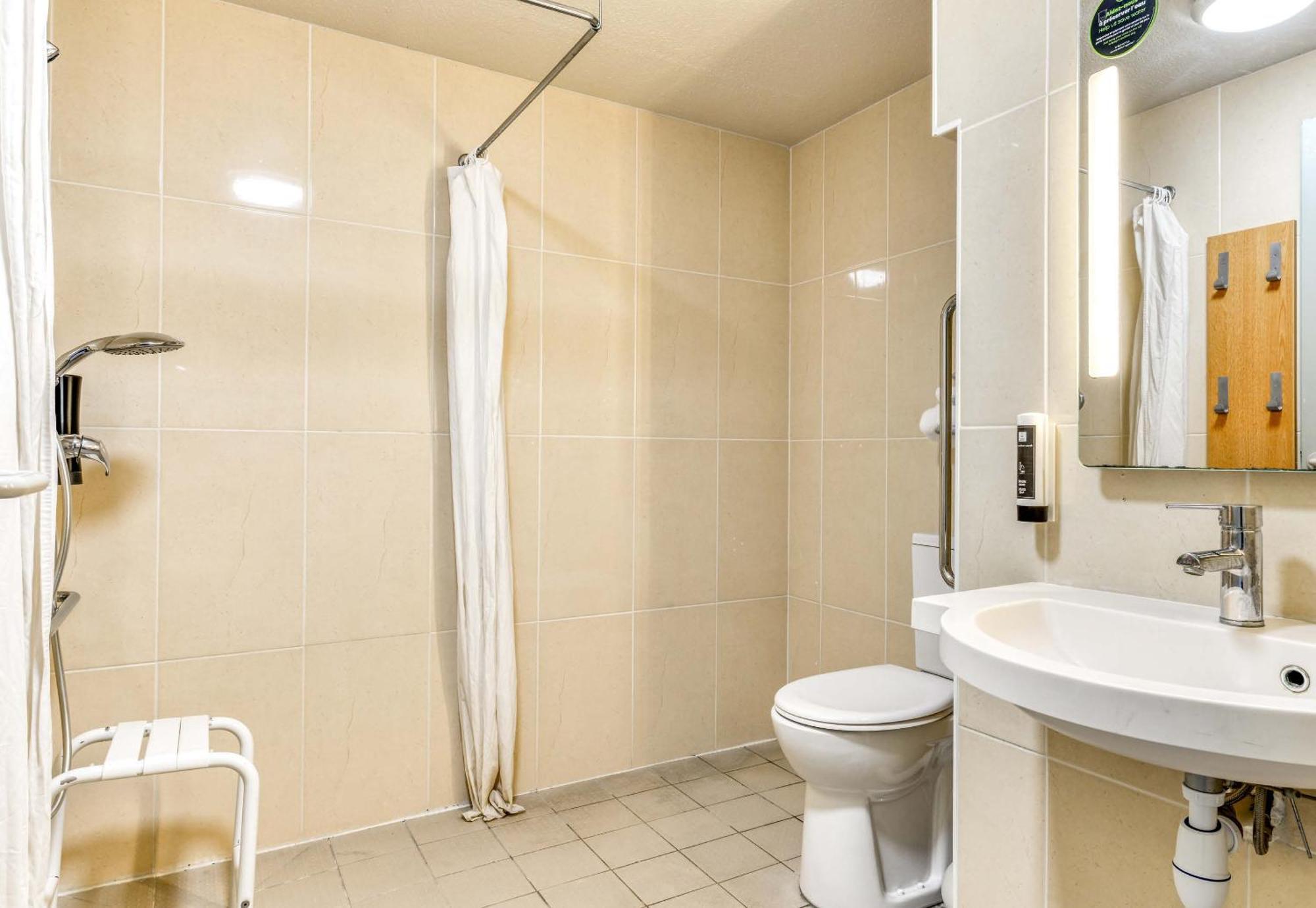 B&B Hotel Narbonne 1 Esterno foto